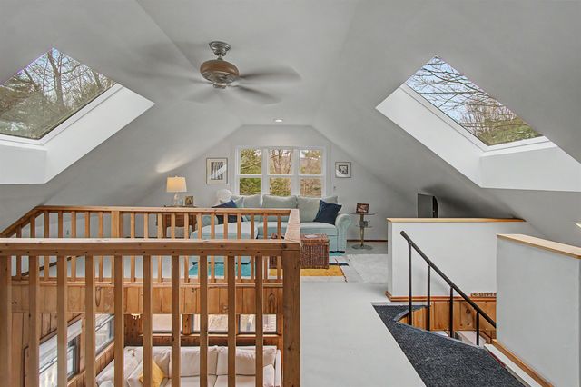 60 Wheatley Road, Hinesburg, VT 05461