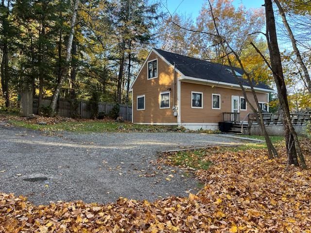 60 Wheatley Road, Hinesburg, VT 05461