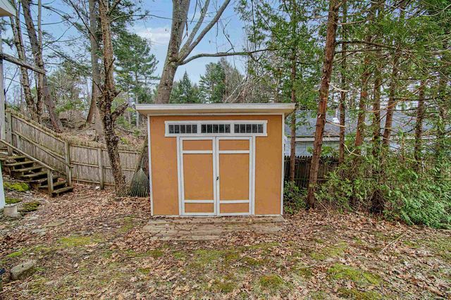 60 Wheatley Road, Hinesburg, VT 05461