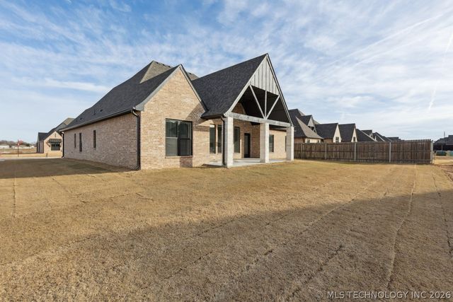 668 E 148th Place S, Glenpool, OK 74033