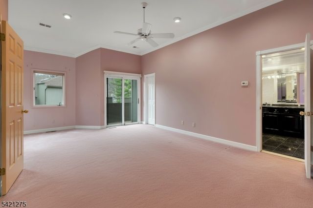 15 Robinhood Dr, Mountain Lakes Boro, NJ 07046