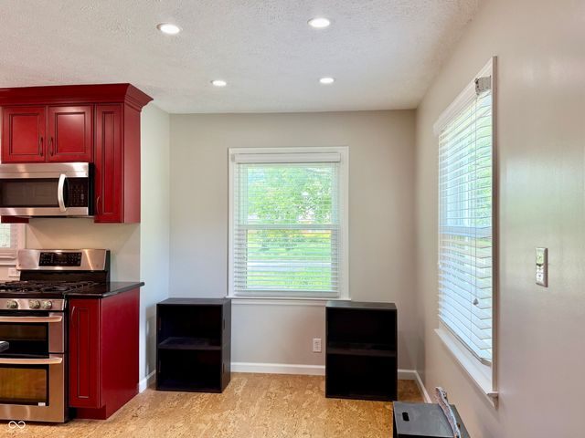 8950 Sourwood Court, Indianapolis, IN 46260