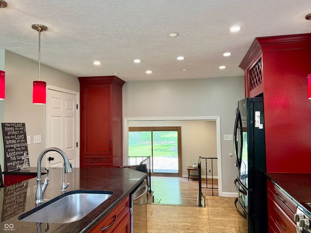 8950 Sourwood Court, Indianapolis, IN 46260