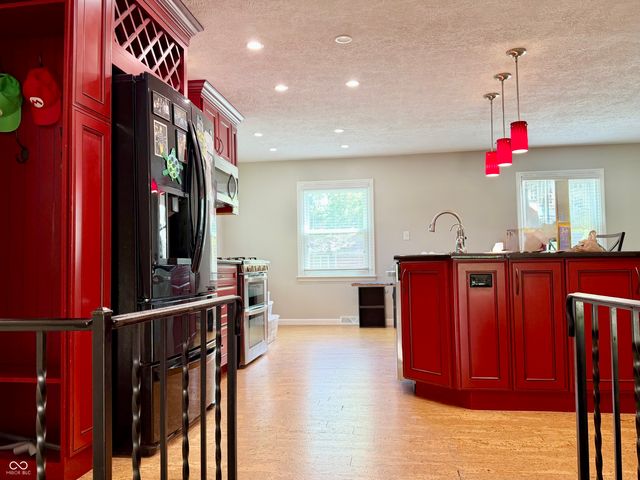 8950 Sourwood Court, Indianapolis, IN 46260