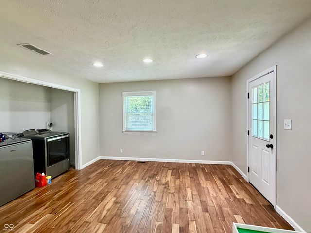 8950 Sourwood Court, Indianapolis, IN 46260