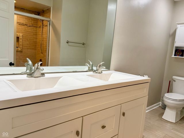 8950 Sourwood Court, Indianapolis, IN 46260