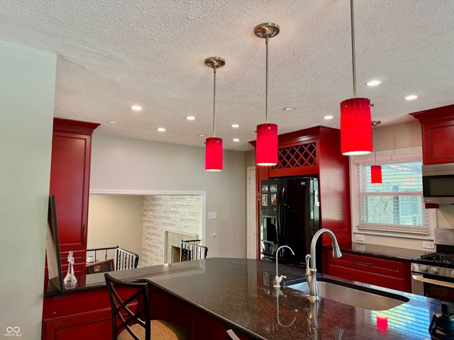 8950 Sourwood Court, Indianapolis, IN 46260