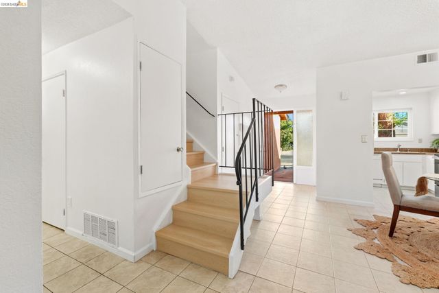 2412 Sequoia Dr, Antioch, CA 94509