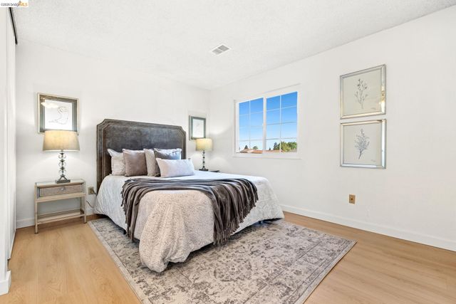 2412 Sequoia Dr, Antioch, CA 94509