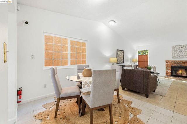 2412 Sequoia Dr, Antioch, CA 94509
