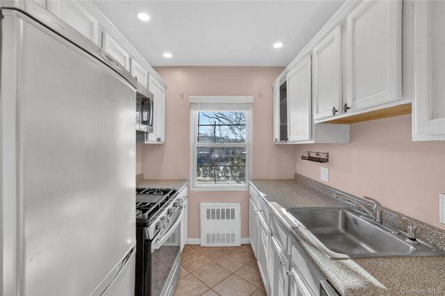 2 South Road 2P, Harrison, NY 10528