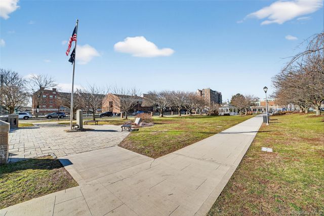 2 South Road 2P, Harrison, NY 10528