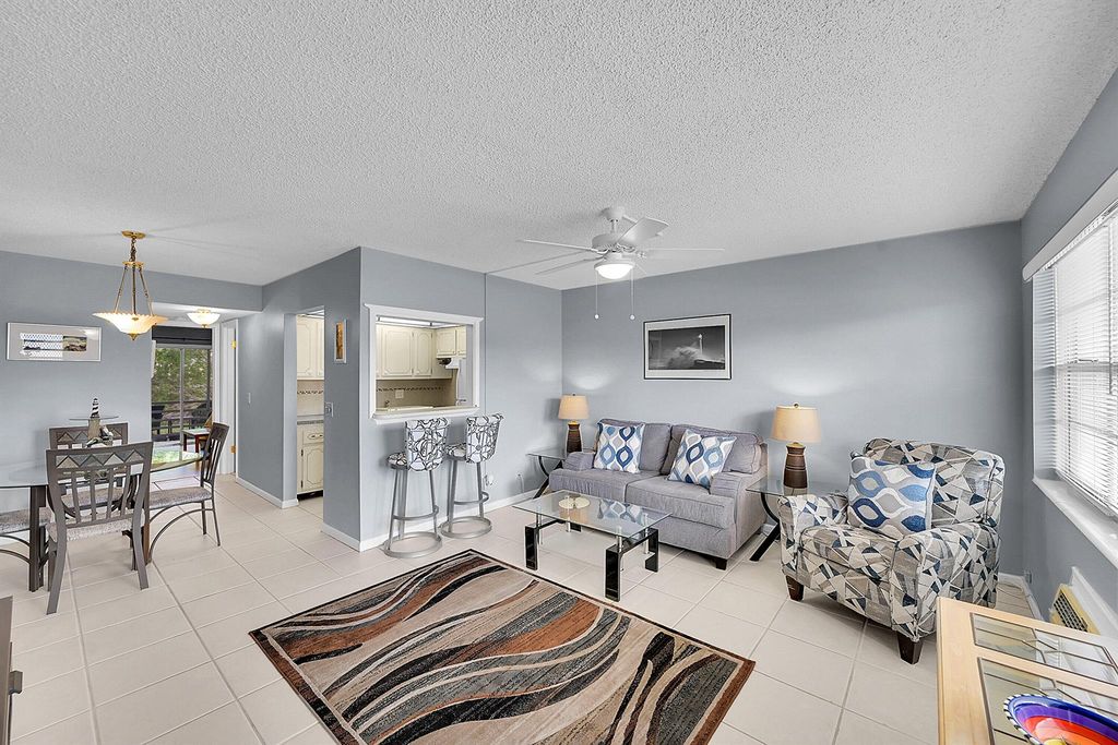 371 Durham L Circle 371, Deerfield Beach, FL 33442