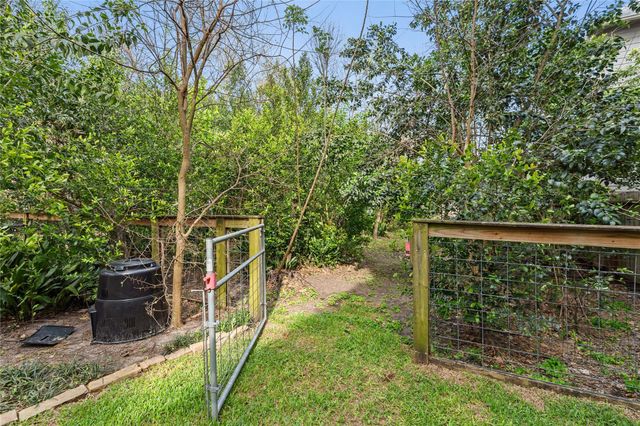 924 Allston Street, Houston, TX 77008