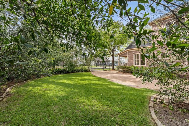 924 Allston Street, Houston, TX 77008