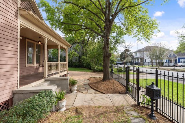 924 Allston Street, Houston, TX 77008