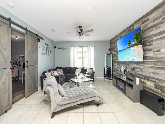 1833 CAYMAN COVE CIRCLE, St Cloud, FL 34772