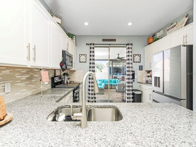 1833 CAYMAN COVE CIRCLE, St Cloud, FL 34772