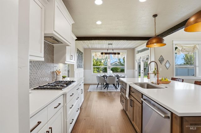 3915 W Riva Capri St, Meridian, ID 83646