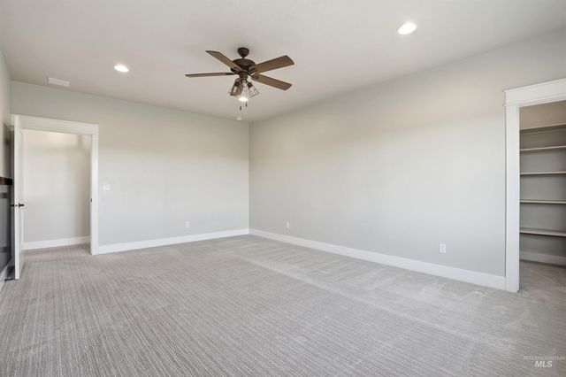 3915 W Riva Capri St, Meridian, ID 83646