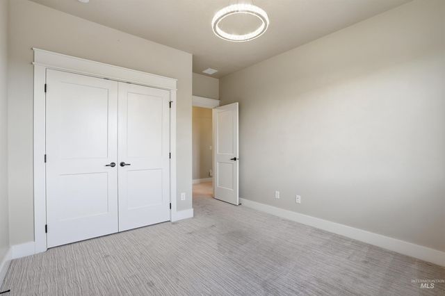 3915 W Riva Capri St, Meridian, ID 83646