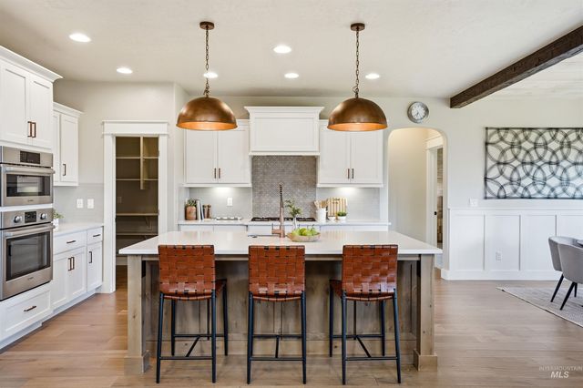 3915 W Riva Capri St, Meridian, ID 83646