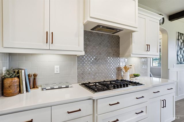 3915 W Riva Capri St, Meridian, ID 83646