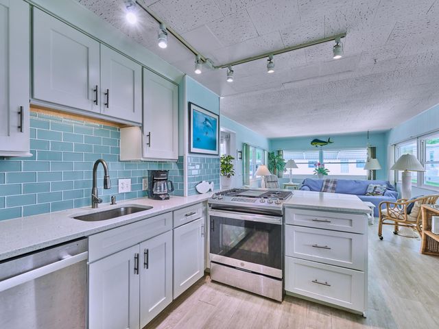4300 SE Saint Lucie Boulevard 123, Stuart, FL 34997