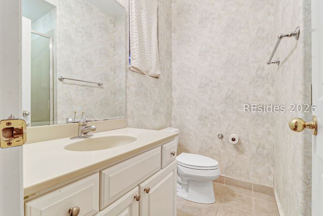 2 Canvasback Rd, Hilton Head Island, SC 29928