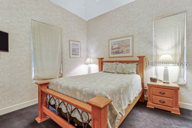 2 Canvasback Rd, Hilton Head Island, SC 29928