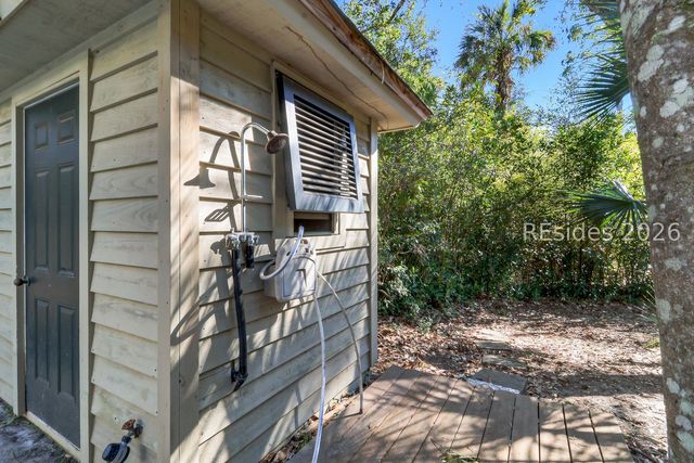 2 Canvasback Rd, Hilton Head Island, SC 29928
