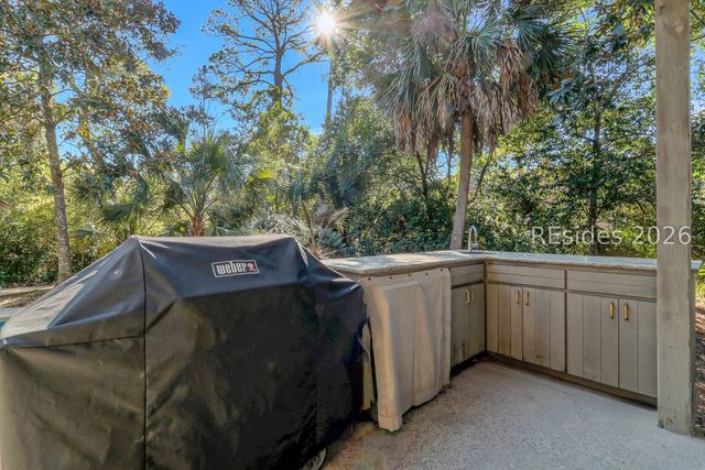 2 Canvasback Rd, Hilton Head Island, SC 29928