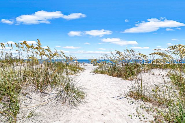 2 Canvasback Rd, Hilton Head Island, SC 29928