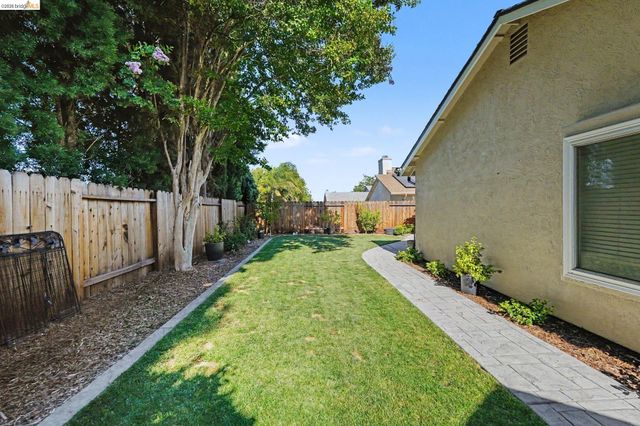 4145 Sequoia Dr, Oakley, CA 94561