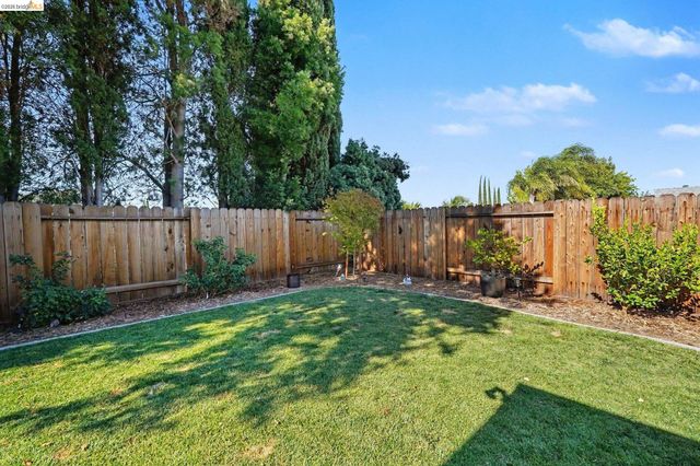 4145 Sequoia Dr, Oakley, CA 94561
