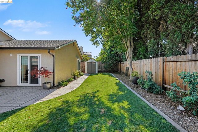 4145 Sequoia Dr, Oakley, CA 94561