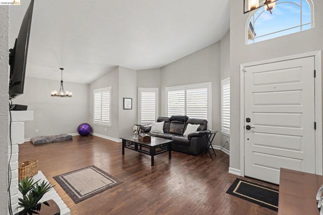 4145 Sequoia Dr, Oakley, CA 94561