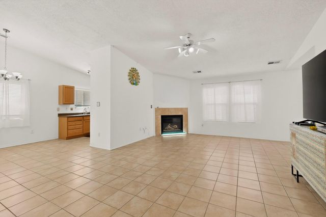 531 Manistee Street SE, Albuquerque, NM 87123