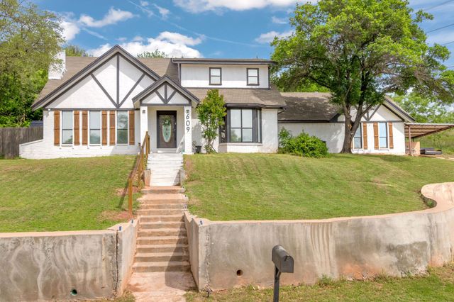 609 Green Valley Drive, Abilene, TX 79601