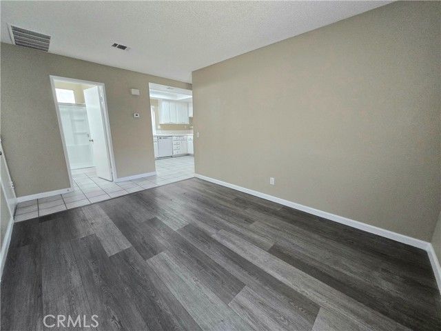 1711 Glenview Drive, Perris, CA 92571