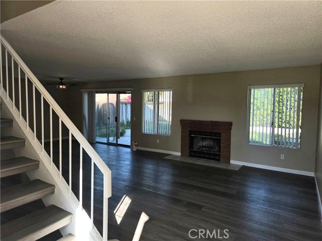 1711 Glenview Drive, Perris, CA 92571