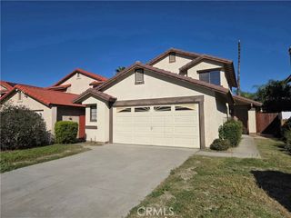 1711 Glenview Drive, Perris, CA 92571