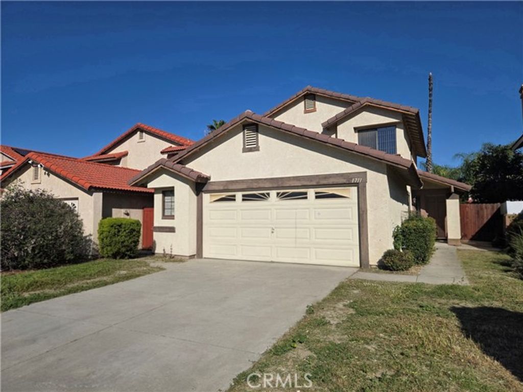1711 Glenview Drive, Perris, CA 92571