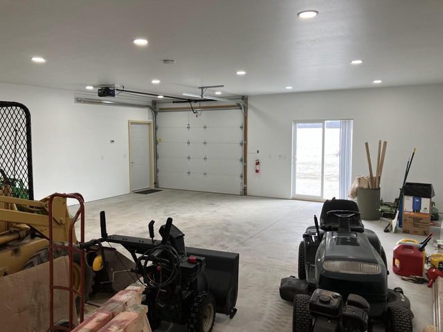 9207 Middle ROAD, Manitowoc, WI 54220