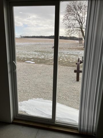 9207 Middle ROAD, Manitowoc, WI 54220