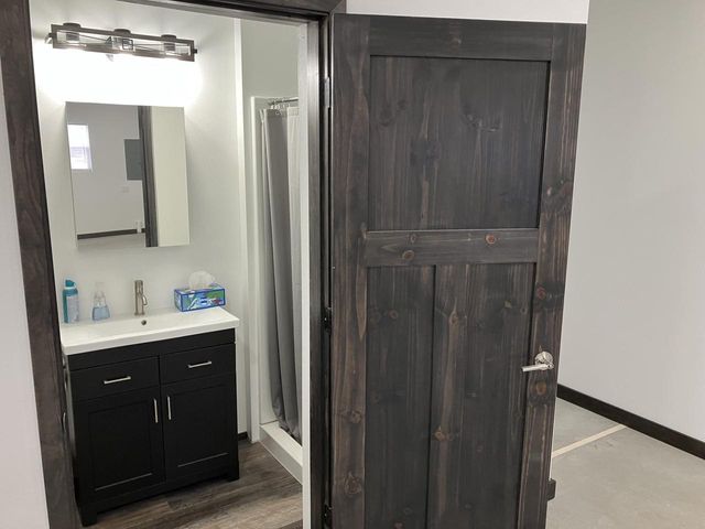 9207 Middle ROAD, Manitowoc, WI 54220