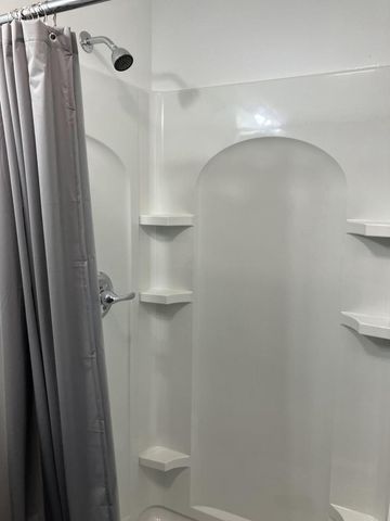 9207 Middle ROAD, Manitowoc, WI 54220