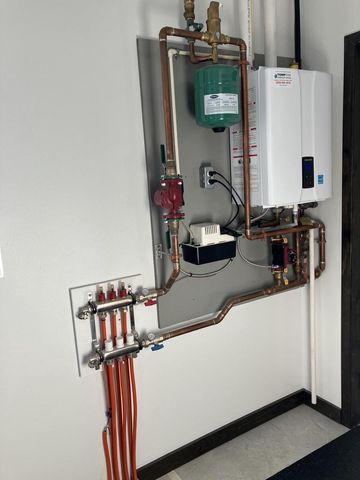 9207 Middle ROAD, Manitowoc, WI 54220