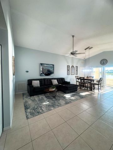 532 SW Indian Key Drive, Port St. Lucie, FL 34986