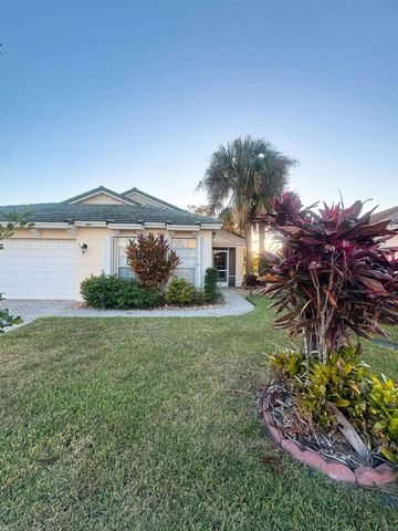 532 SW Indian Key Drive, Port St. Lucie, FL 34986